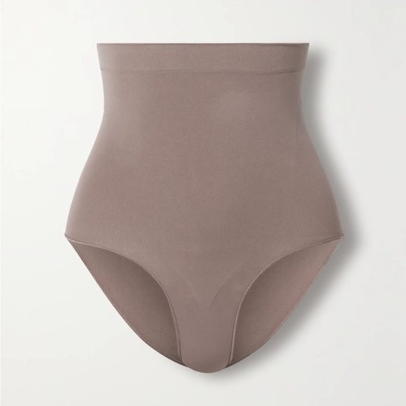SKIMS Other - SKIMS SEAMLESS SCULPT HIGH-WAISTED BRIEF